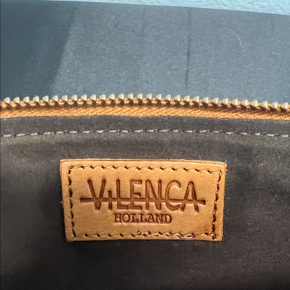 Vilenca Holland | Cognac Leather Wallet - Picture 3 of 14